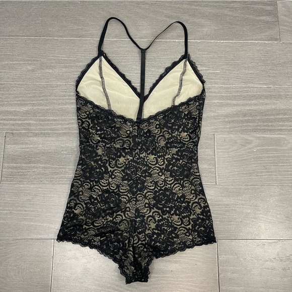 Lulu's Dance For You Black and Nude Lace Bodysuit Sexy Lingerie T Strap Plunge S - Picture 4 of 15